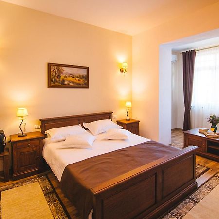 Hotel Karlhof à Sebeş Chambre photo