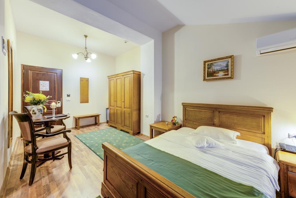Hotel Karlhof à Sebeş Extérieur photo